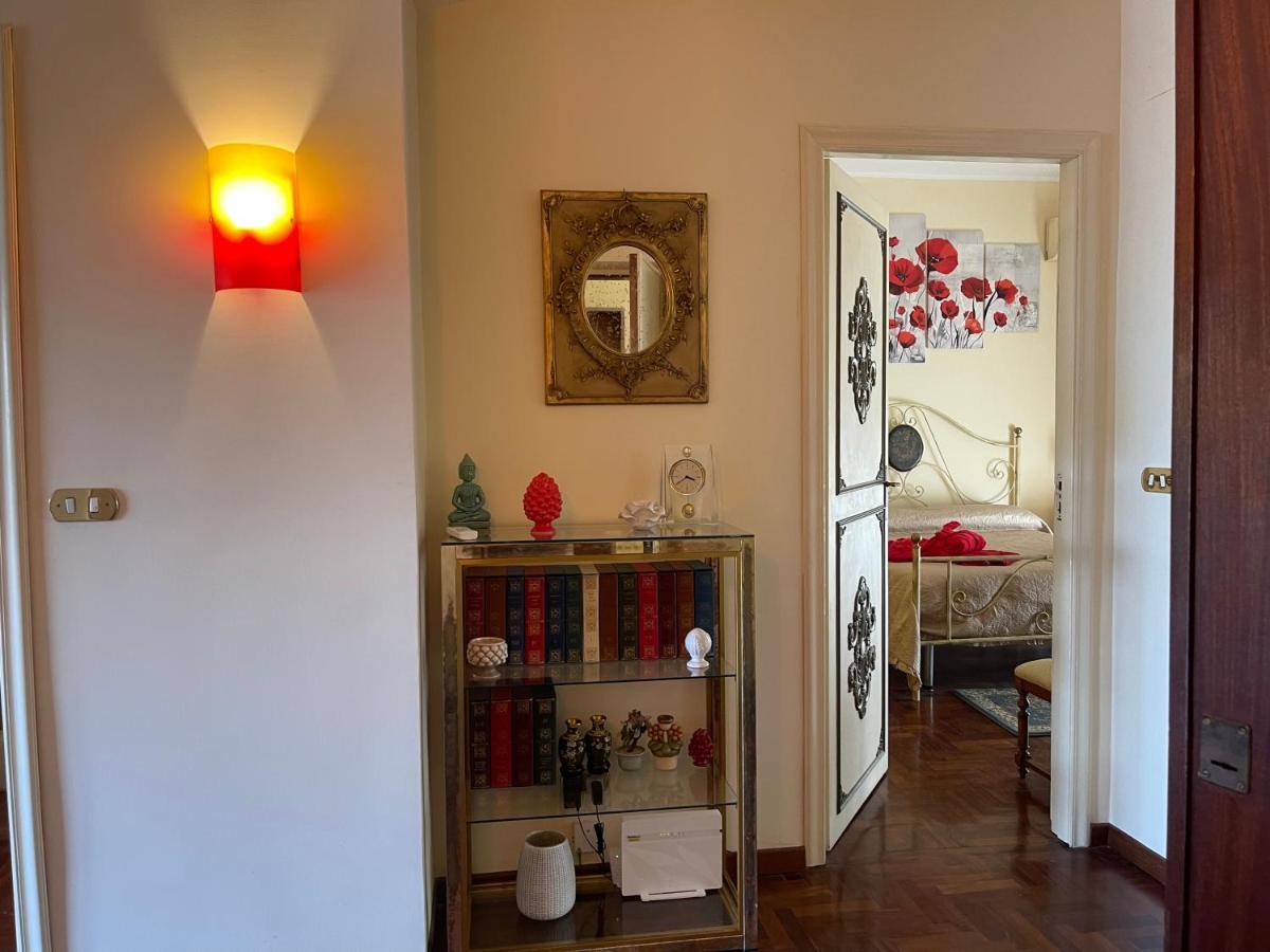 Lady house Parcheggio gratuito e custodito Reggio Calabria Esterno foto