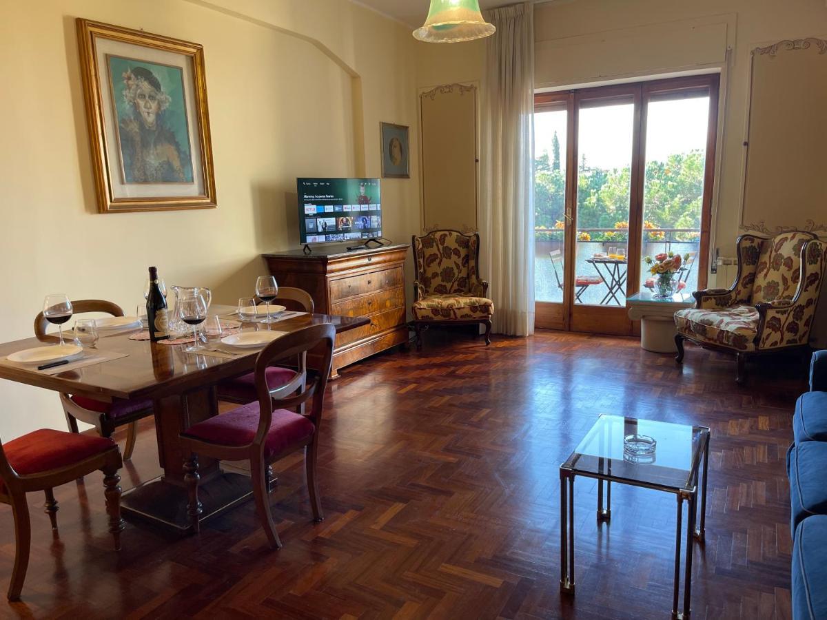 Lady house Parcheggio gratuito e custodito Reggio Calabria Esterno foto