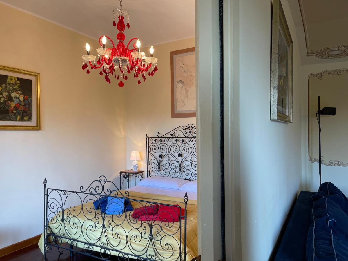 Lady house Parcheggio gratuito e custodito Reggio Calabria Esterno foto